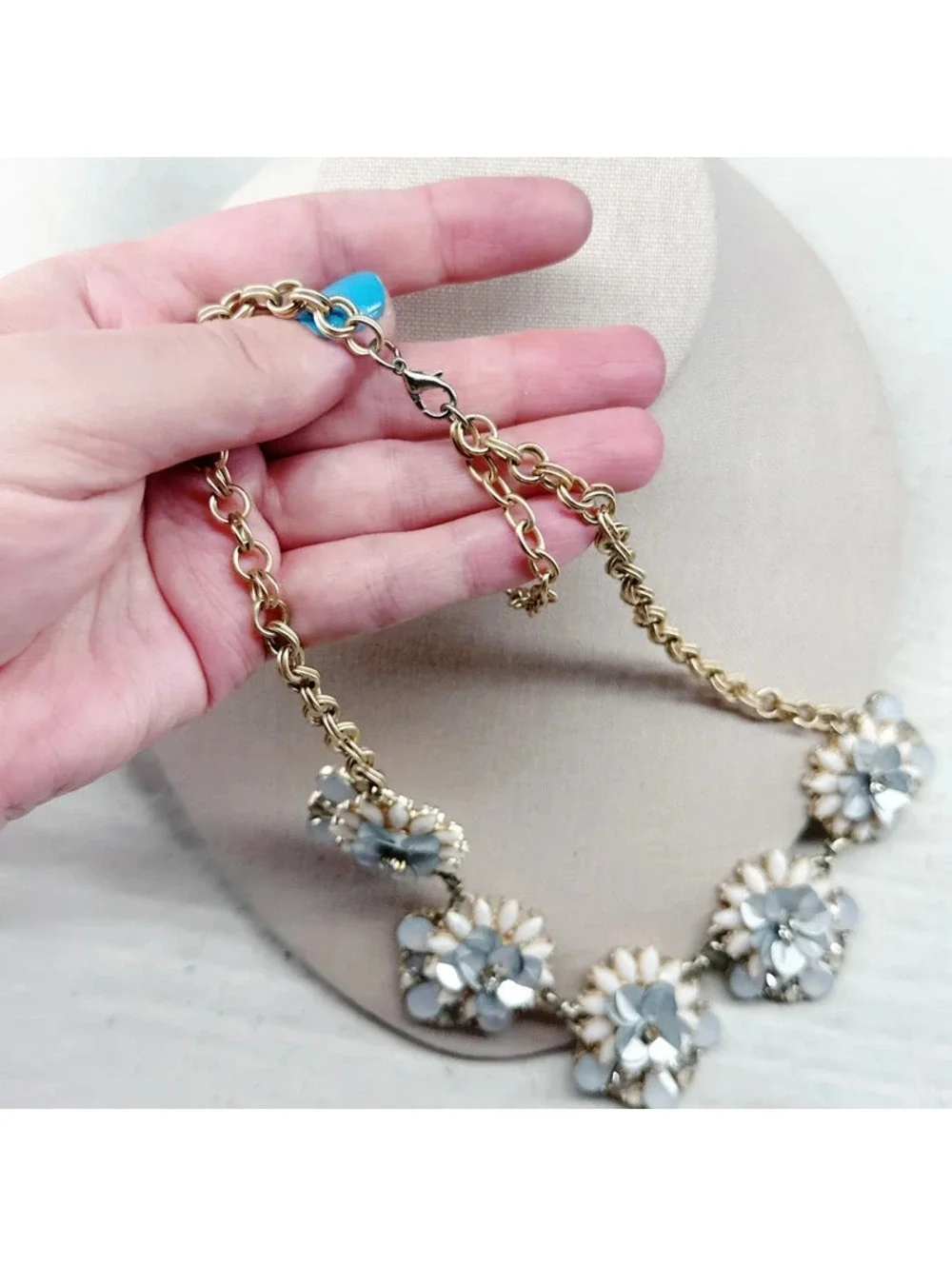 848mc. Matte Goldtone Bling Necklace